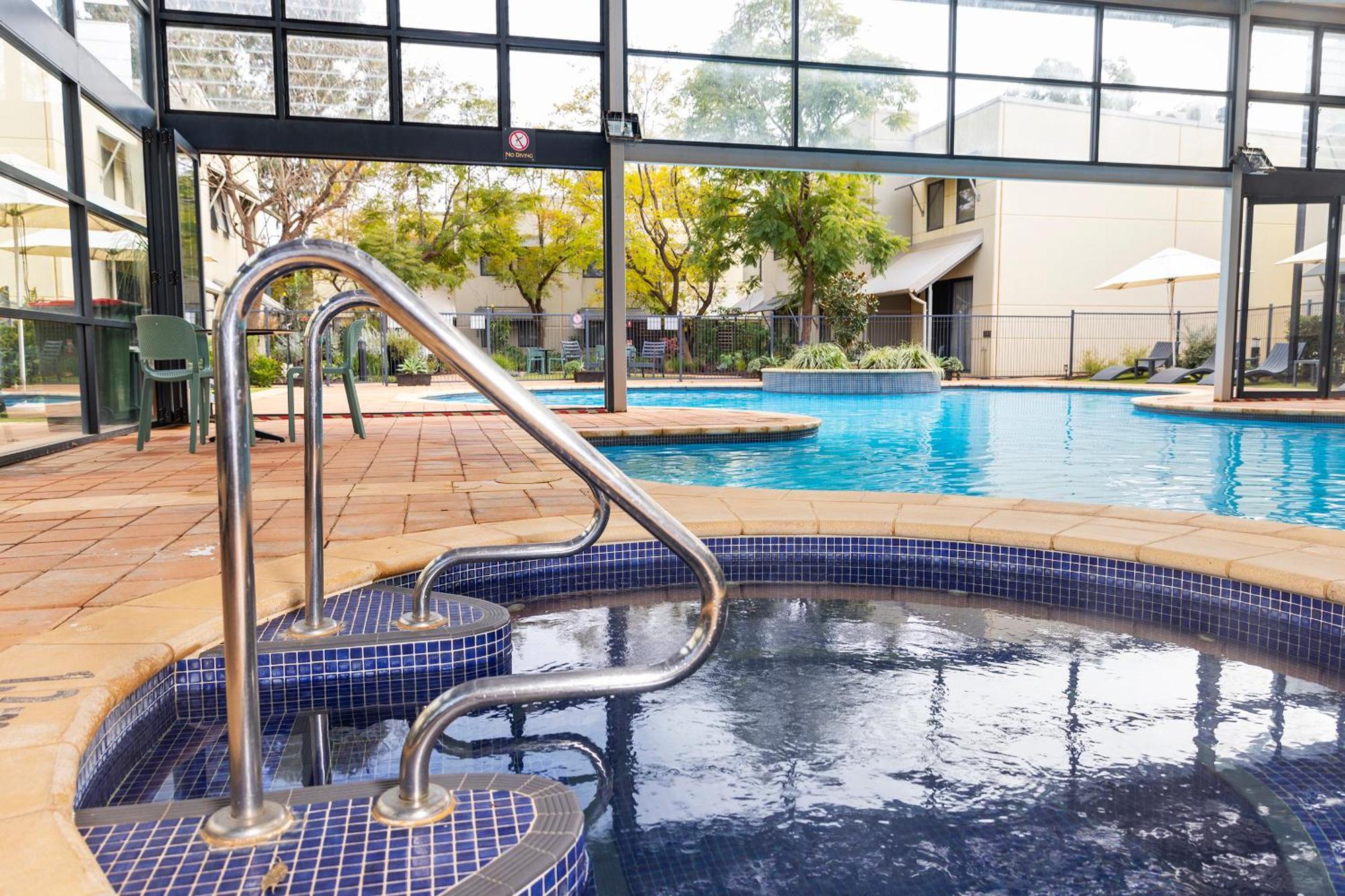 Hotel Rydges Kalgoorlie Esterno foto